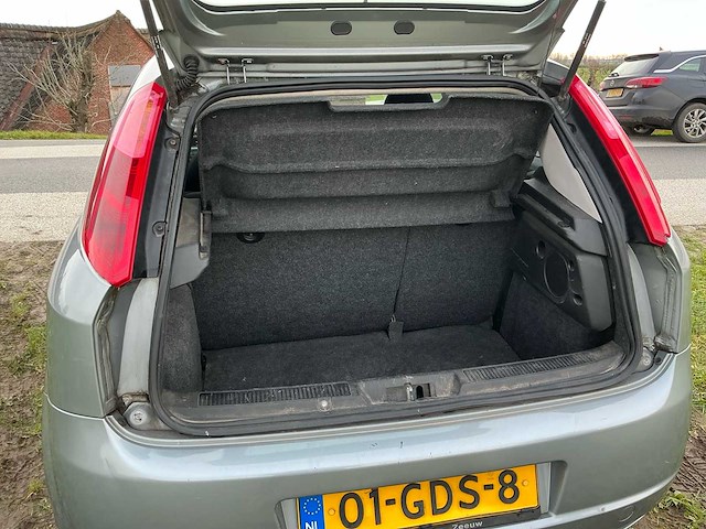 Fiat grande punto 1.4-16v sport personenauto - afbeelding 26 van  37