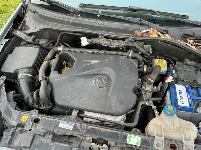 Fiat grande punto 1.4-16v sport personenauto - afbeelding 30 van  37