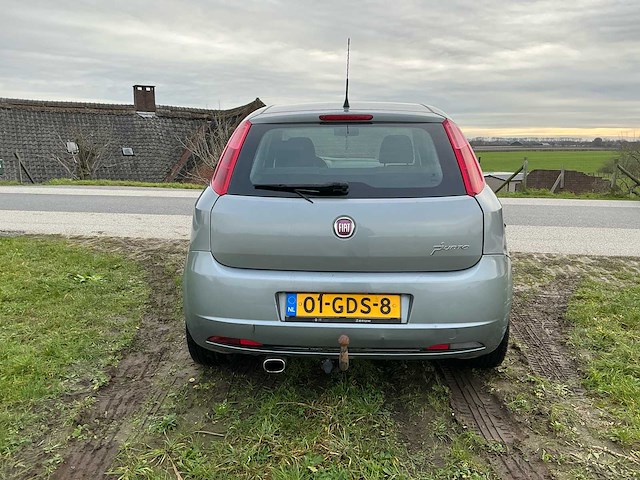 Fiat grande punto 1.4-16v sport personenauto - afbeelding 34 van  37