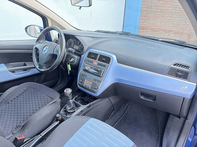 Fiat grande punto 1.4 | 26-tk-gv i - afbeelding 9 van  25
