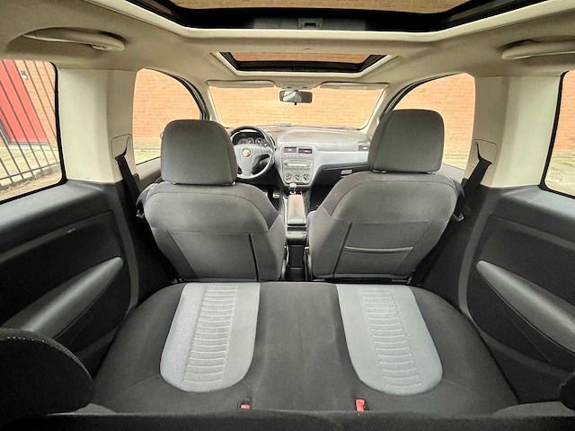 Fiat grande punto 1.4 abarth uitvoering, 21-gbp-4 - afbeelding 4 van  17