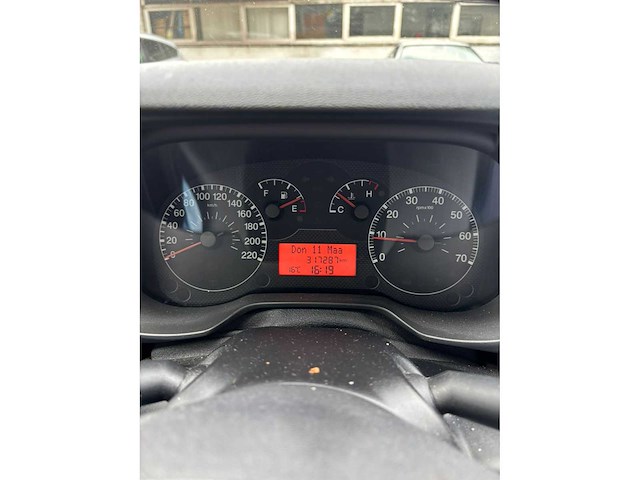 Fiat grande punto 1.4 dynamic, 23-tx-lb - afbeelding 8 van  18