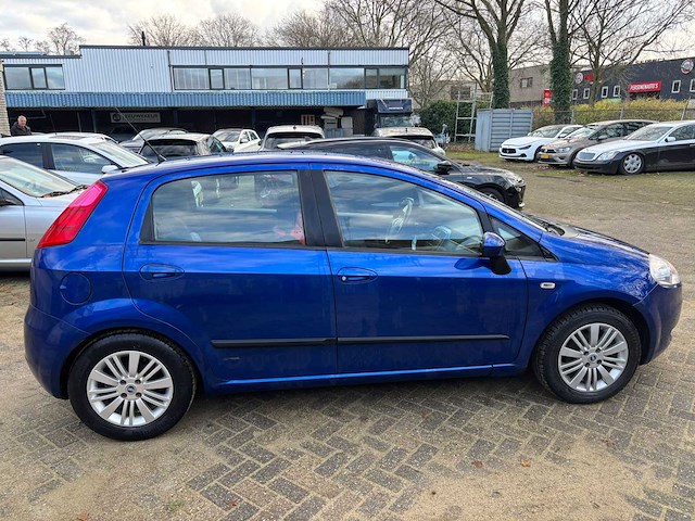 Fiat grande punto 1.4 dynamic, 23-tx-lb - afbeelding 4 van  11