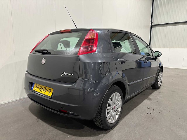 Fiat grande punto 1.4 edizione lusso 31-hnv-9 - afbeelding 17 van  21