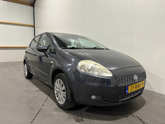 Fiat grande punto 1.4 edizione lusso 31-hnv-9 - afbeelding 19 van  21