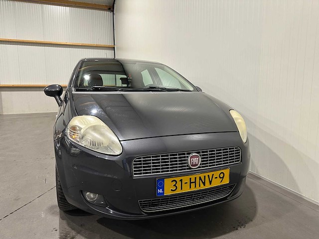 Fiat grande punto 1.4 edizione lusso 31-hnv-9 - afbeelding 20 van  21