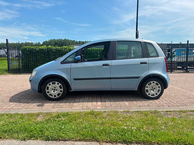 Fiat idea 1.4-16v dynamic 2004 | 99-pj-rk i - afbeelding 3 van  8
