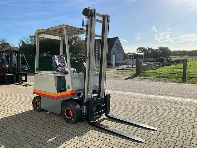 Fiat om e20 vorkheftruck - afbeelding 6 van  13
