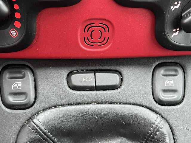 Fiat panda 0.9 twinair lounge 2014 | 6-xkr-17 - afbeelding 2 van  24