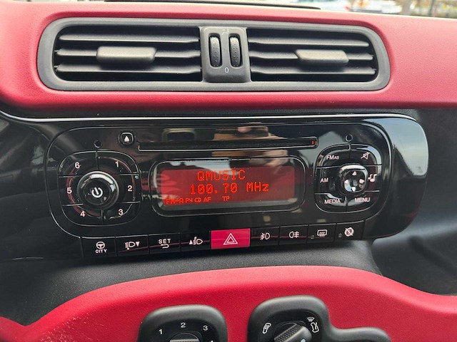 Fiat panda 0.9 twinair lounge automaat 2-srx-45 - afbeelding 9 van  20