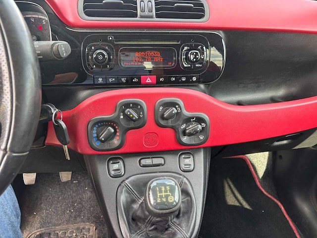 Fiat panda 0.9 twinair sempre | 85-zdt-2 i - afbeelding 8 van  13