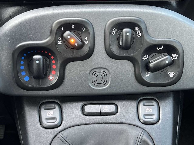 Fiat panda 1.0 hybrid city life 2022 | r-360-hk - afbeelding 11 van  27