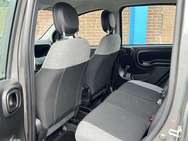 Fiat panda 1.0 hybrid city life 2022 | r-360-hk - afbeelding 17 van  27