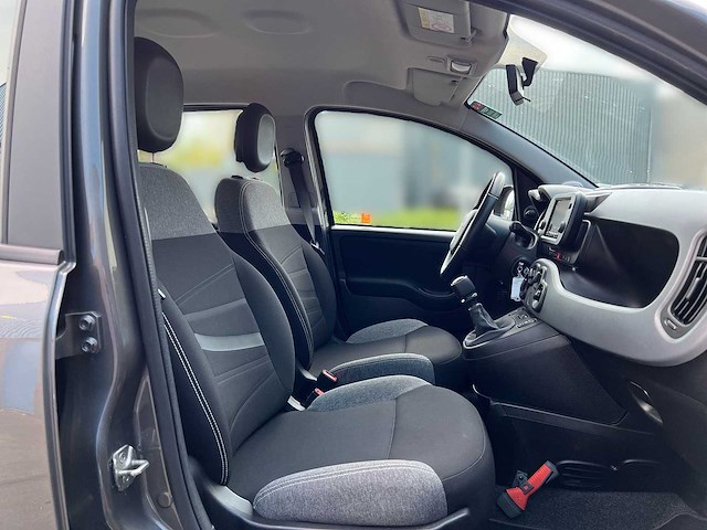Fiat panda 1.0 hybrid city life 2022 | r-360-hk - afbeelding 19 van  27