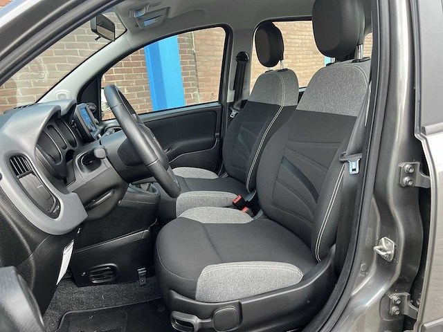 Fiat panda 1.0 hybrid city life 2022 | r-360-hk - afbeelding 22 van  27