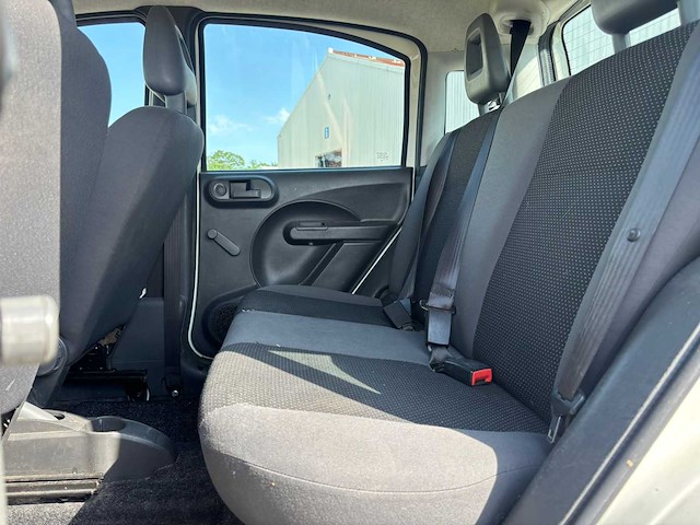 Fiat panda 1.1 actual, z-396-df - afbeelding 2 van  13