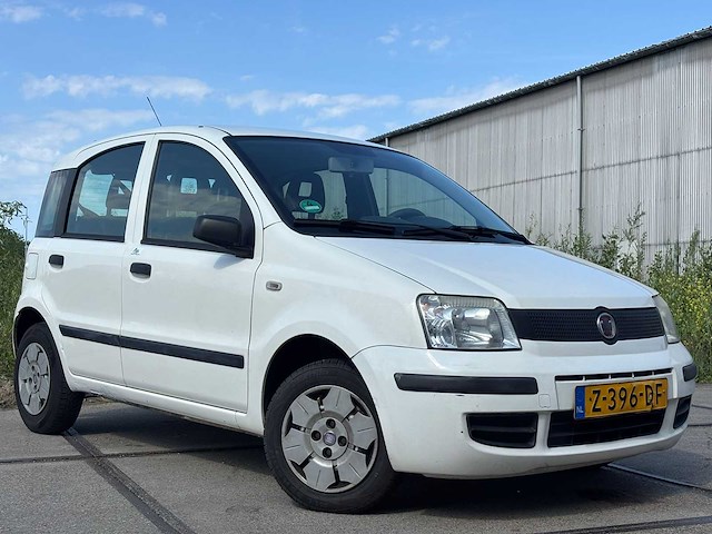 Fiat panda 1.1 actual, z-396-df - afbeelding 9 van  15