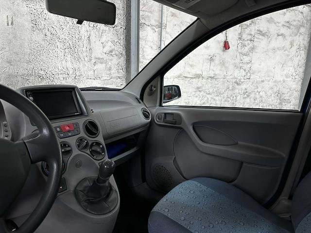 Fiat panda 1.1 young 54pk 2006 (origineel-nl), 17-sk-dz - afbeelding 10 van  31