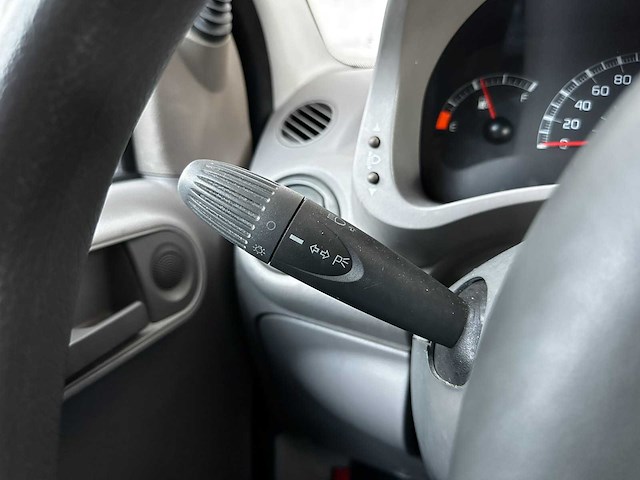 Fiat panda 1.1 young 54pk 2006 (origineel-nl), 17-sk-dz - afbeelding 11 van  31