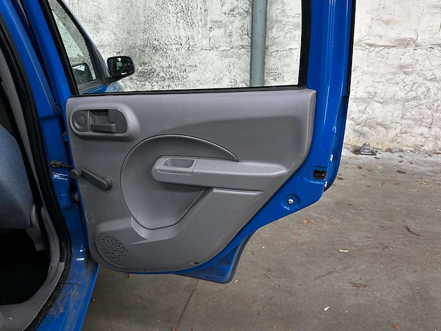 Fiat panda 1.1 young 54pk 2006 (origineel-nl), 17-sk-dz - afbeelding 14 van  23