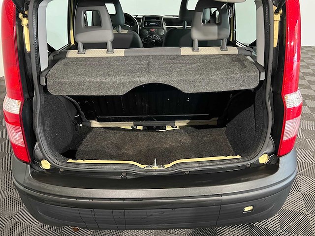 Fiat panda 1.2 actual, 61-nhv-3 - afbeelding 8 van  13