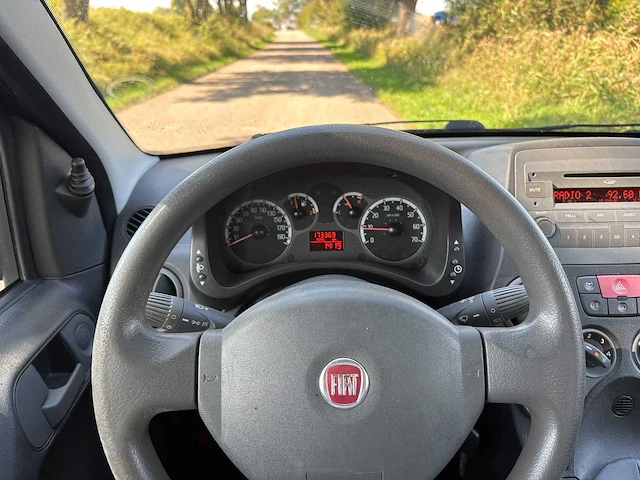 Fiat panda 1.2 classic , 03-xpr-8 - afbeelding 2 van  20