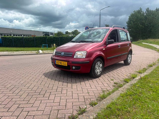 Fiat panda 1.2 dynamic 2003 | 63-nl-ll i - afbeelding 1 van  12