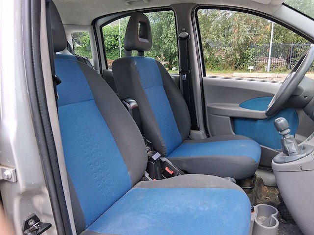 Fiat panda 1.2 dynamic 2005 | 79-rf-hp - afbeelding 13 van  25