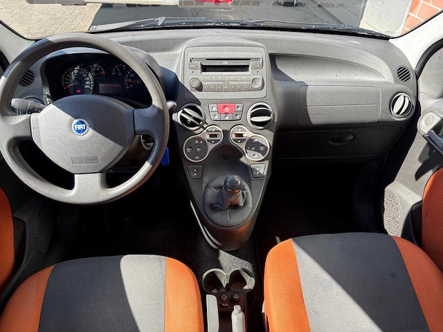 Fiat panda 1.2 emotion - personenauto - afbeelding 10 van  12