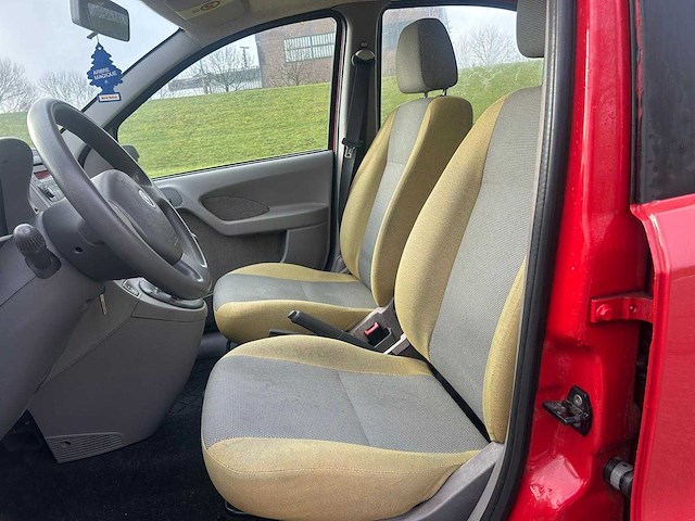 Fiat panda 1.2 emotion 2005 | 25-rg-jx - afbeelding 8 van  17