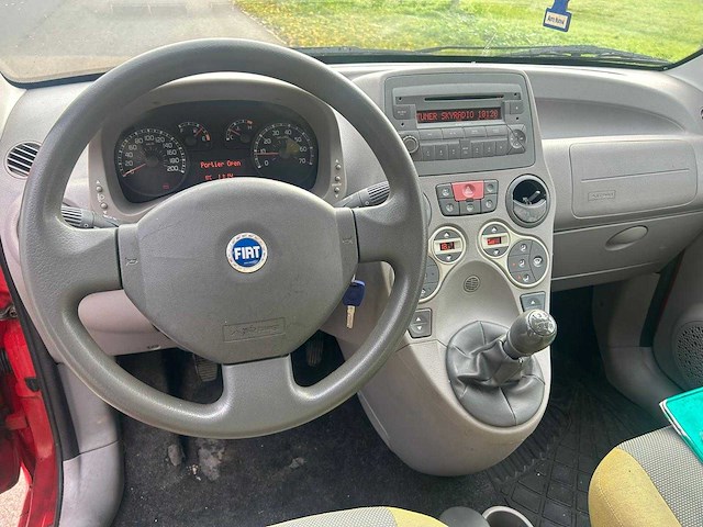 Fiat panda 1.2 emotion 2005 | 25-rg-jx - afbeelding 10 van  13