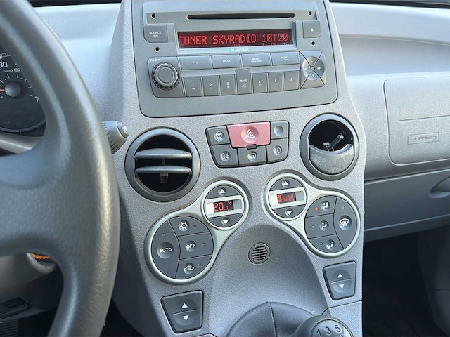 Fiat panda 1.2 emotion | 25-rg-jx - afbeelding 2 van  24