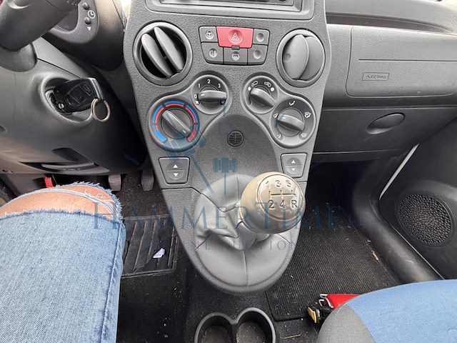 Fiat panda 1.2i dynamic, 2010 - afbeelding 6 van  32