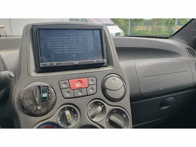 Fiat panda 1.4 16v sport, 3-xkj-85 - afbeelding 9 van  11