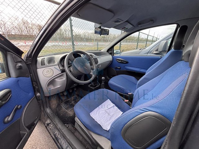 Fiat punto 1 2i 8v classic, 2000 - afbeelding 15 van  15