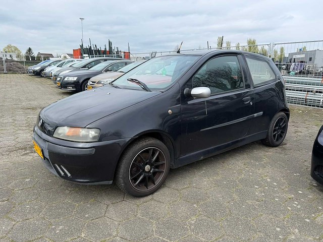 Fiat punto 1.2-16v sportsound 2003 | 29-lt-vl - afbeelding 1 van  7