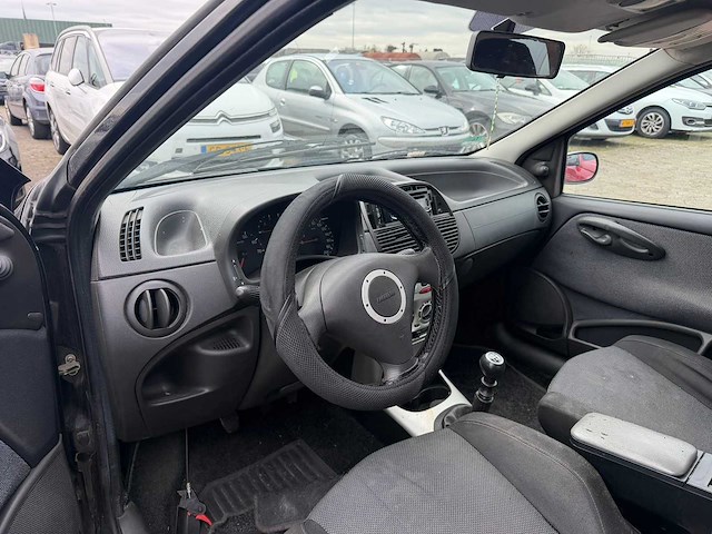 Fiat punto 1.2-16v sportsound 2003 | 29-lt-vl - afbeelding 5 van  7