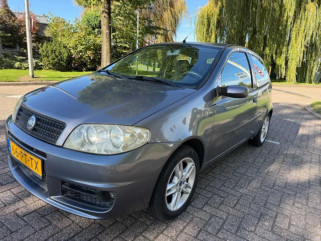 Fiat punto 1.2-16v sportsound , 66-pt-tx - afbeelding 1 van  14