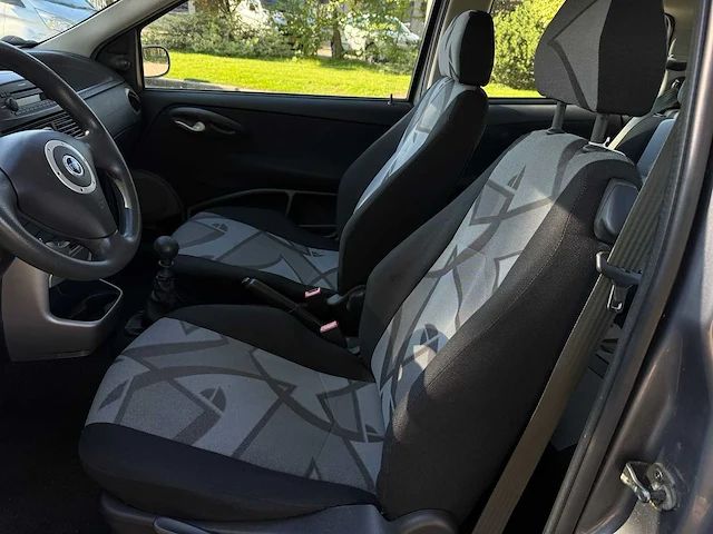 Fiat punto 1.2-16v sportsound , 66-pt-tx - afbeelding 10 van  14