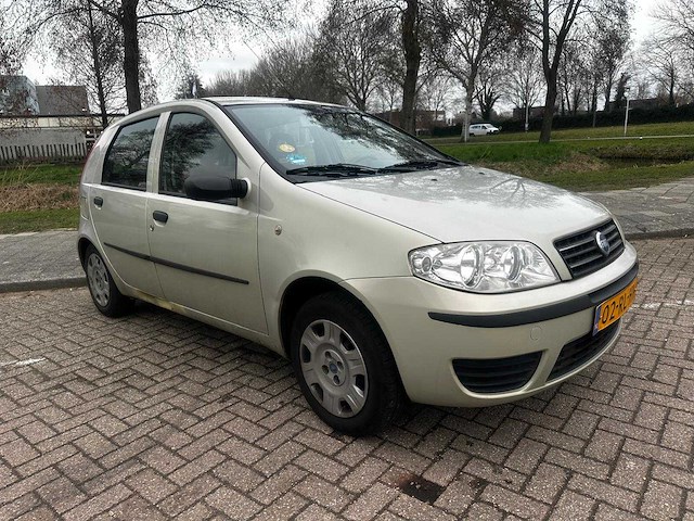 Fiat punto 1.2 active, 02-rl-hv - afbeelding 6 van  10