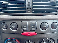 Fiat punto 1.2 dynamic 2002 | 40-jn-rl - afbeelding 11 van  23