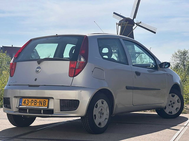 Fiat punto 1.2 dynamic, 43-pb-nb - afbeelding 6 van  12
