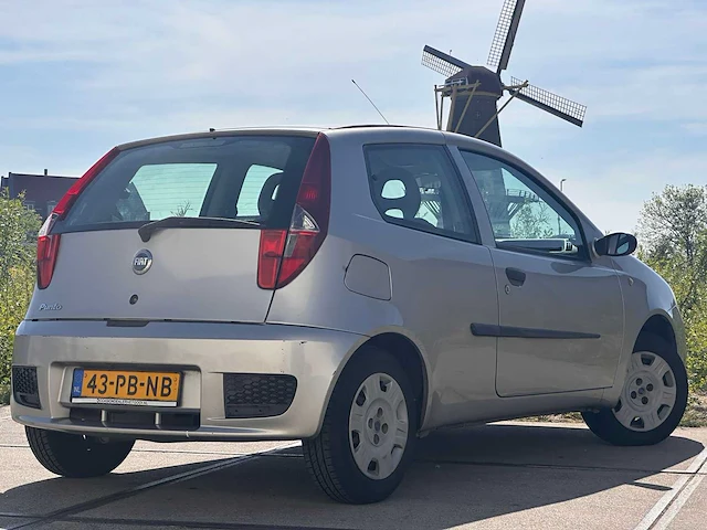 Fiat punto 1.2 dynamic, 43-pb-nb - afbeelding 6 van  12