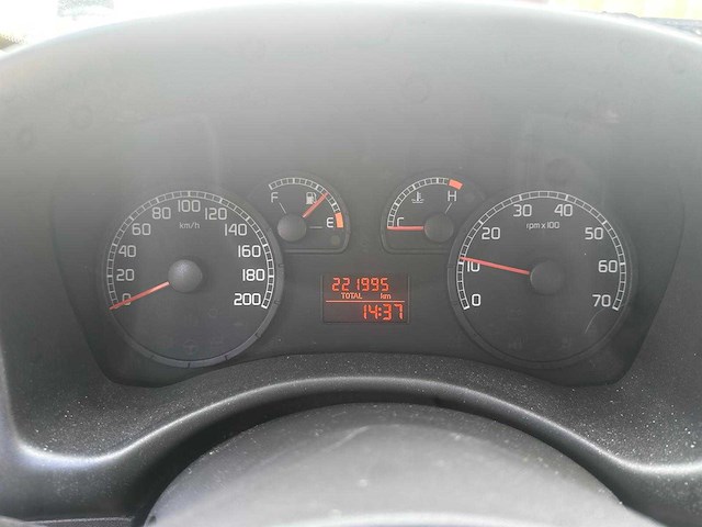 Fiat punto 1.2 navigator, 73-rg-hk - afbeelding 4 van  12