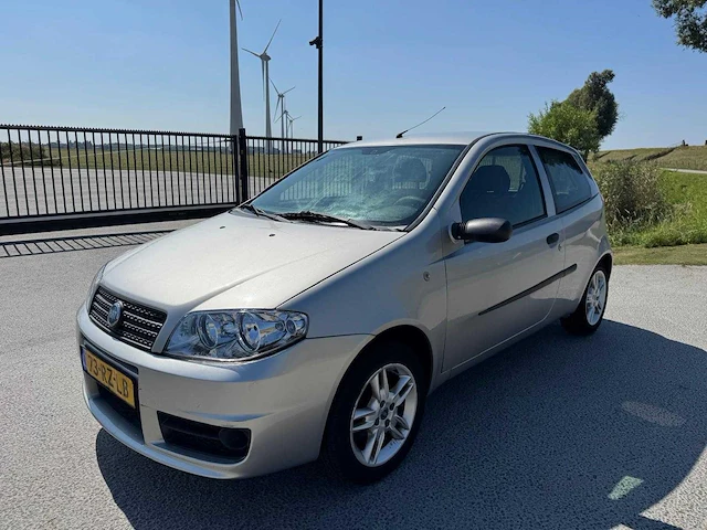 Fiat punto 1.2 navigator, 73-rz-lb - afbeelding 2 van  8