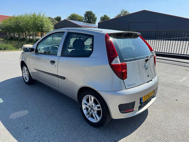 Fiat punto 1.2 navigator, 73-rz-lb - afbeelding 4 van  9