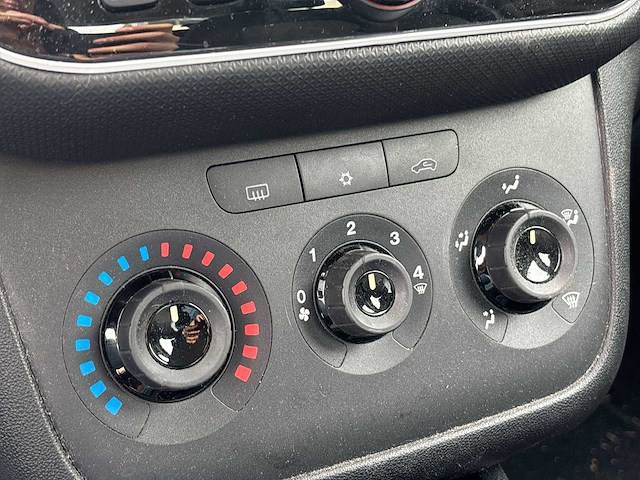 Fiat punto evo 0.9 twinair pop | 3-tkh-12 - afbeelding 15 van  29