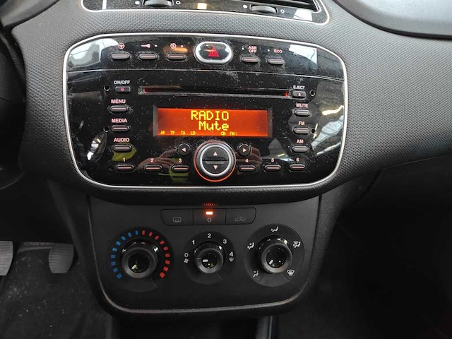 Fiat punto evo 0.9 twinair street , 7-zgz-46 - afbeelding 2 van  18