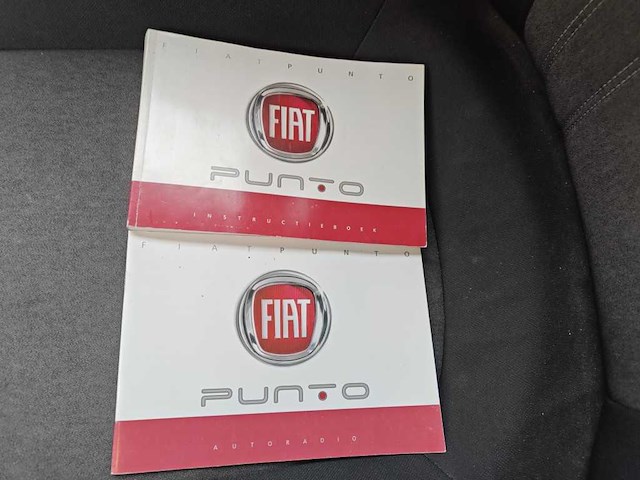 Fiat punto evo 0.9 twinair street , 7-zgz-46 - afbeelding 9 van  18