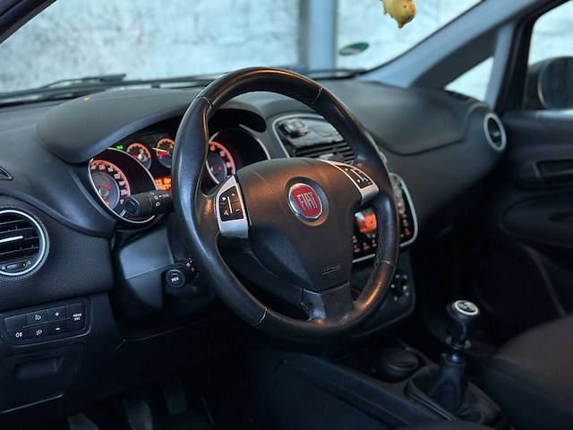 Fiat punto evo 0.9 twinair street 99pk 2014 (origineel-nl), 5-xdt-31 - afbeelding 28 van  41